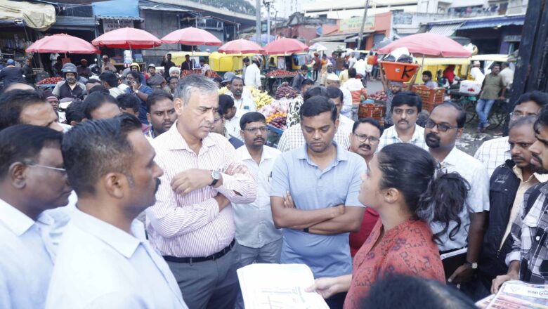 Prepare a Master Plan to Maintain Cleanliness at K.R. Market-: Maheshwar Rao