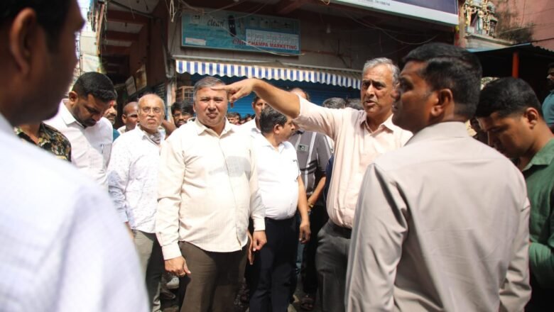 “Fire safety systems and fire extinguishers must be made mandatory in all commercial buildings within the  Chikkapete jurisdiction.”-Committee to be formed to prepare a report on prevention and control of accidents: Maheshwar Rao